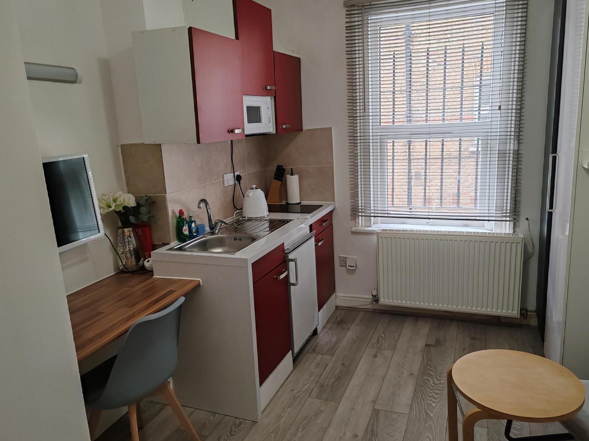 Kilburn High Road Studio Apartments Londen Buitenkant foto