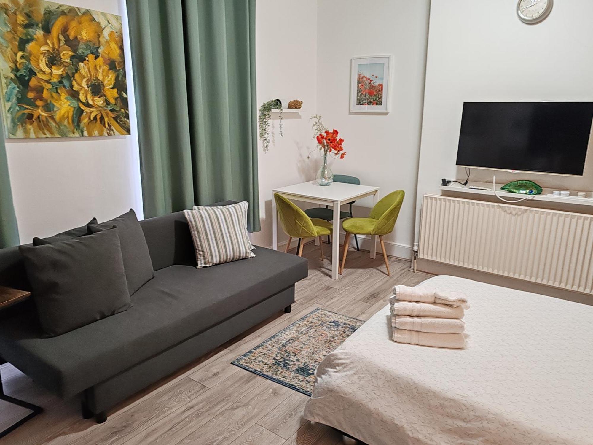Kilburn High Road Studio Apartments Londen Buitenkant foto