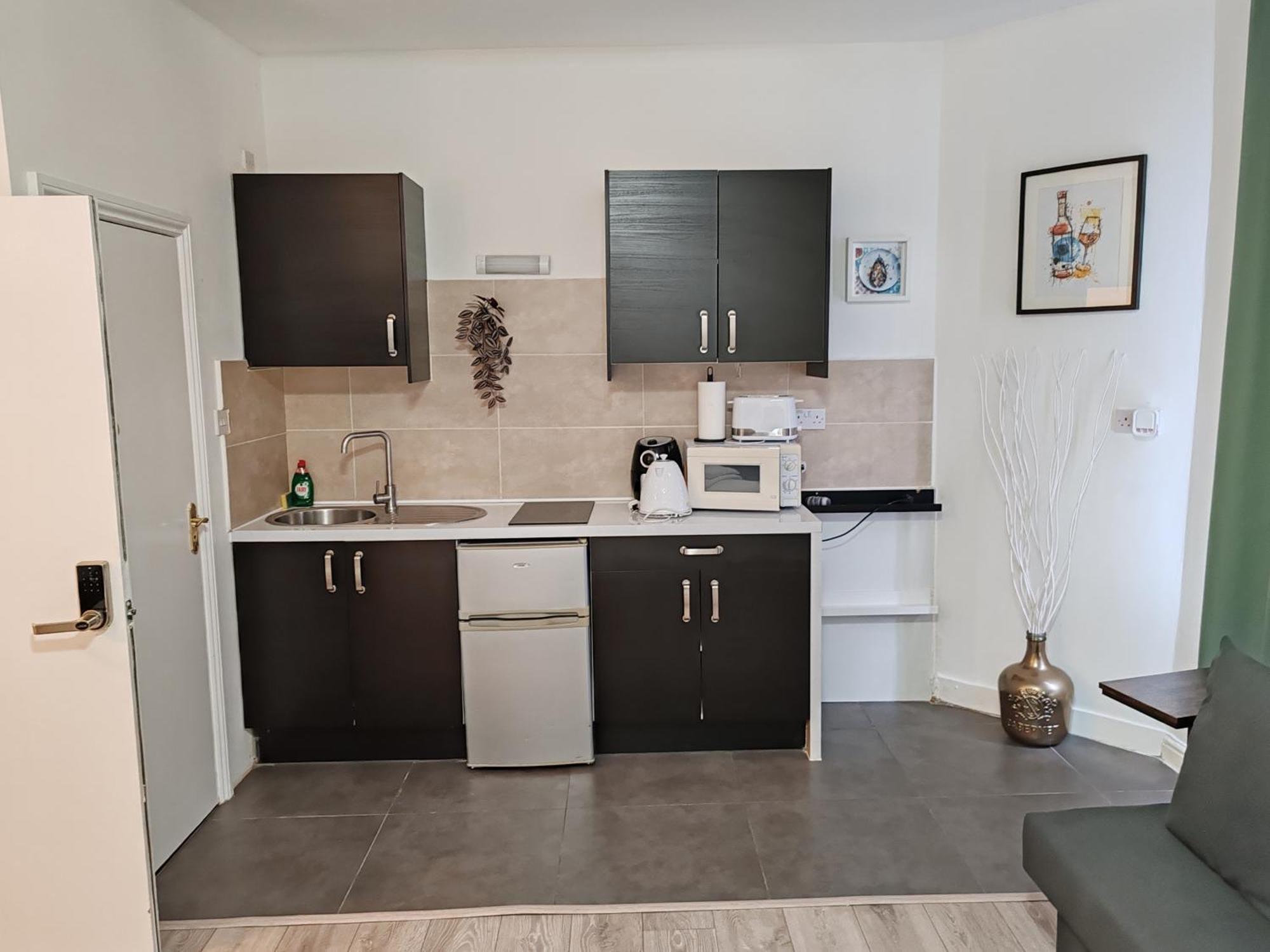 Kilburn High Road Studio Apartments Londen Buitenkant foto