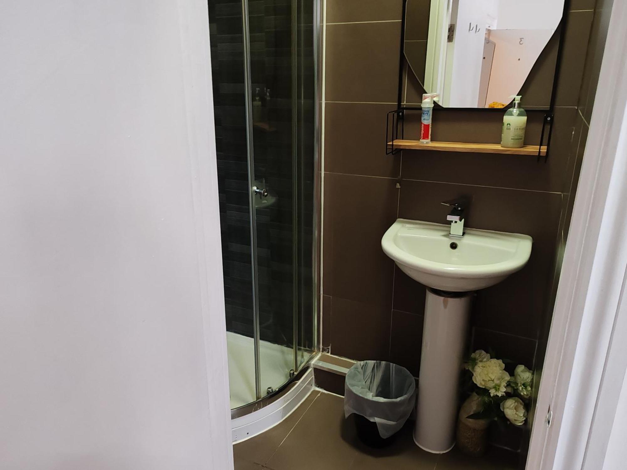 Kilburn High Road Studio Apartments Londen Buitenkant foto
